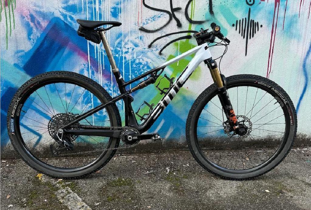 BMC Fourstroke01 XX SL Eagle Transmission Custom - Testbike
