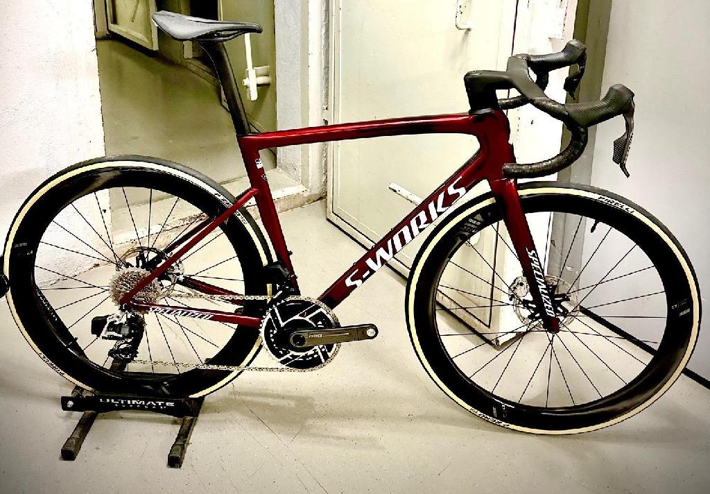 Specialized S-Works Tarmac SL8 - Sram Red eTap AXS Enve